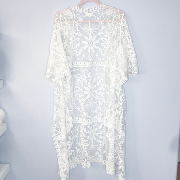 Miss Love white Lace Kimono - Picture 4 of 5
